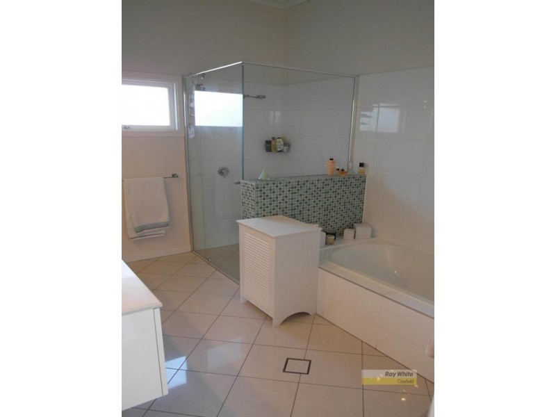 102 Swan Street, Gordon Park QLD 4031