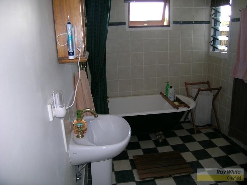 7 Benyon Street, Wavell Heights QLD 4012