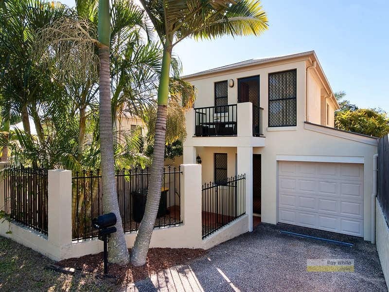 16 Hamley Street, Wooloowin QLD 4030