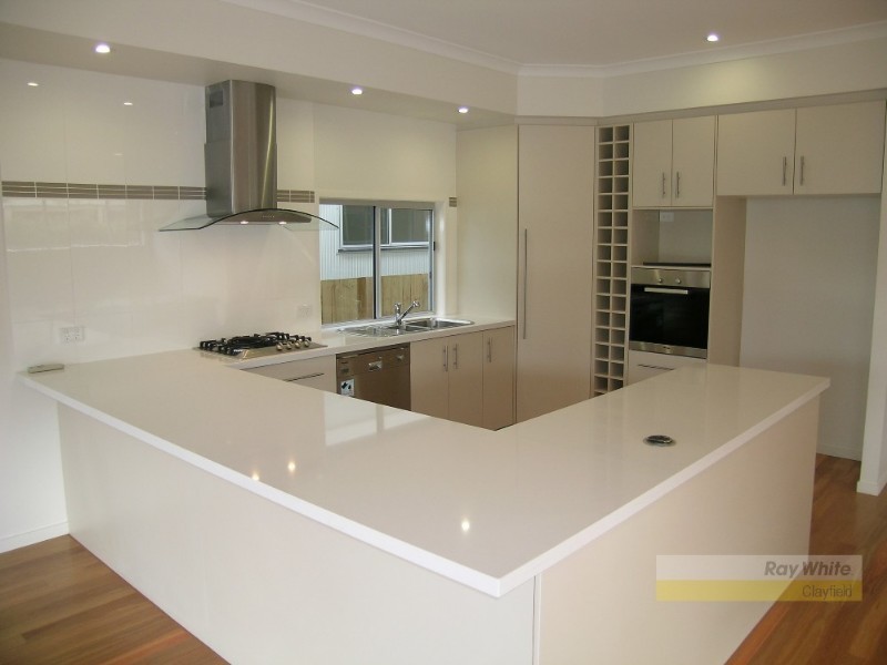 34 Raceview Avenue, Hendra QLD 4011