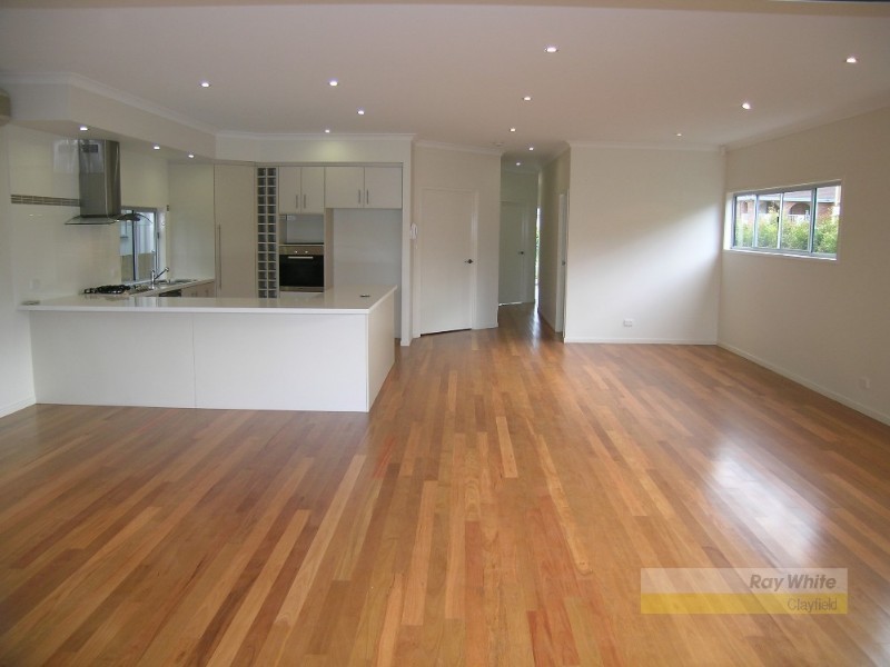 34 Raceview Avenue, Hendra QLD 4011