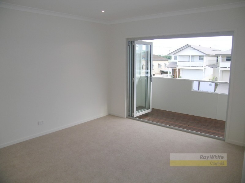 34 Raceview Avenue, Hendra QLD 4011