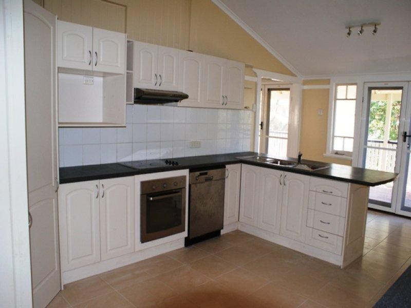 90 Jackson Street, Hamilton QLD 4007