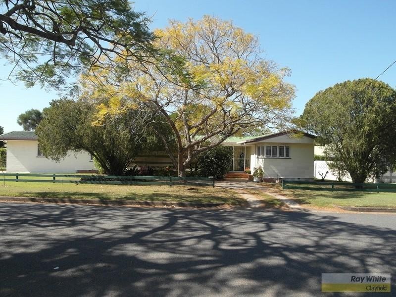 8 Bulli Street, Hendra QLD 4011