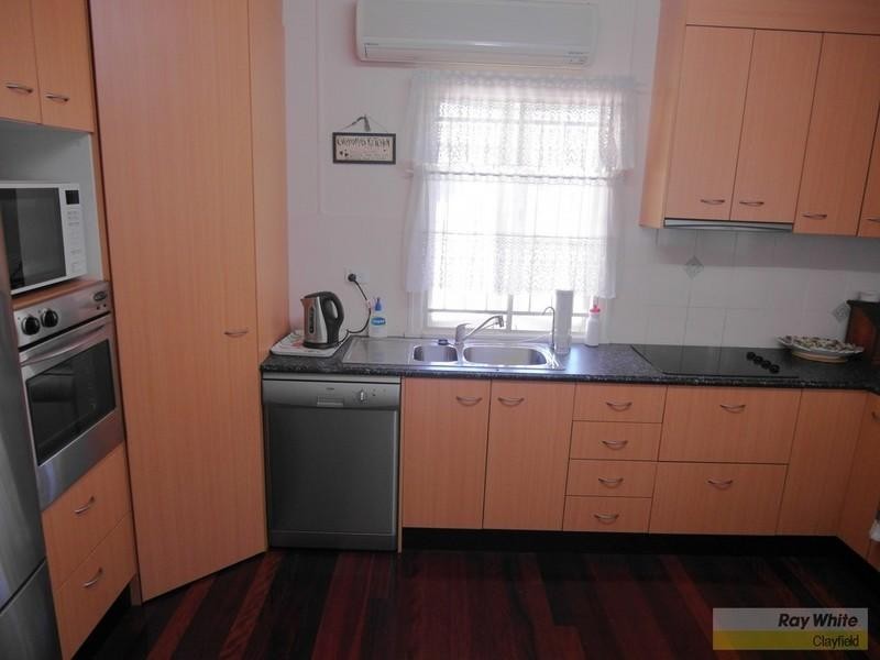 8 Bulli Street, Hendra QLD 4011