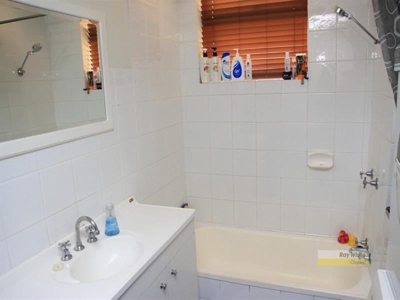 2/17 Childs Street, Clayfield QLD 4011