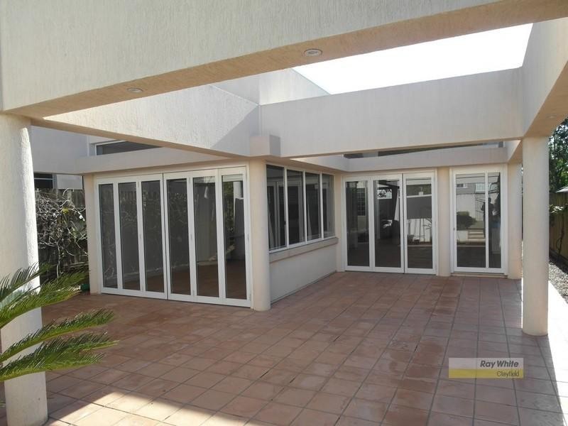 12B Doncaster Street, Hendra QLD 4011