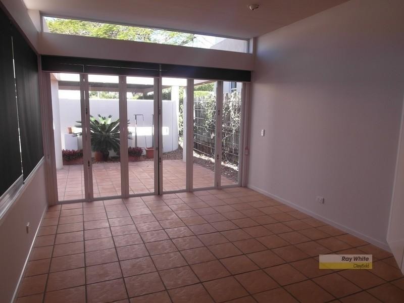 12B Doncaster Street, Hendra QLD 4011