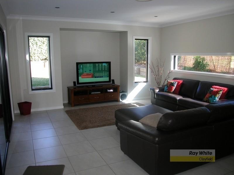 4 Sunny Avenue, Wavell Heights QLD 4012