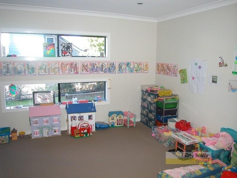 4 Sunny Avenue, Wavell Heights QLD 4012