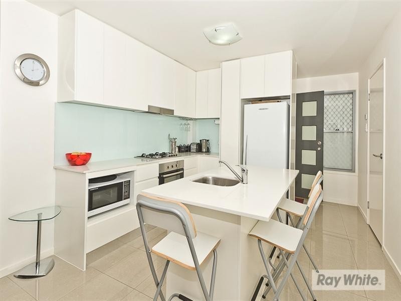 4/37 Gamelin Crescent, Stafford QLD 4053