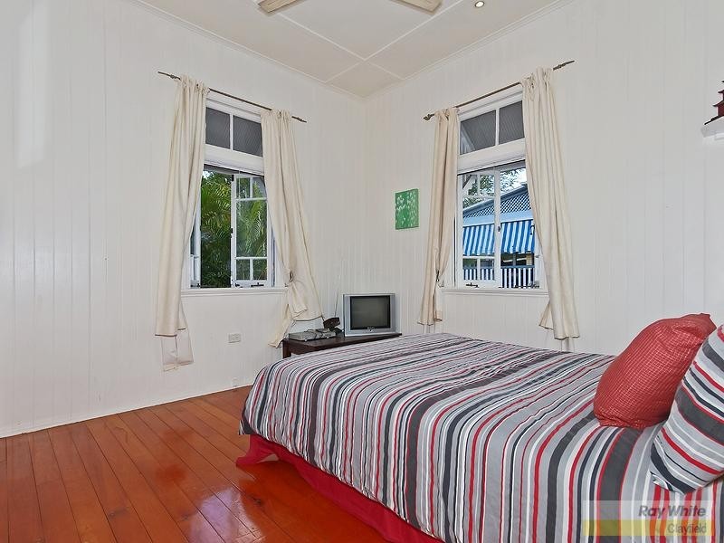 262 Buckland Road, Nundah QLD 4012