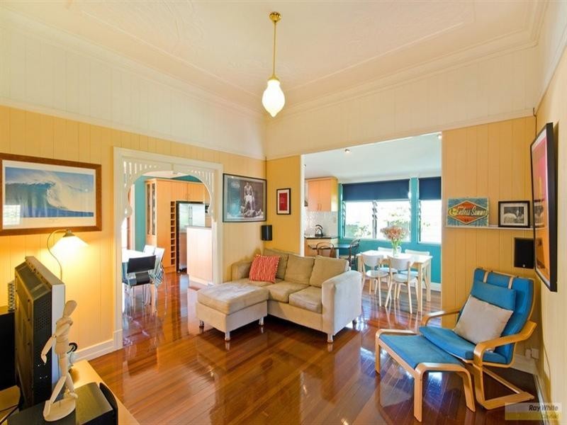 70 Winchester Street, Hamilton QLD 4007