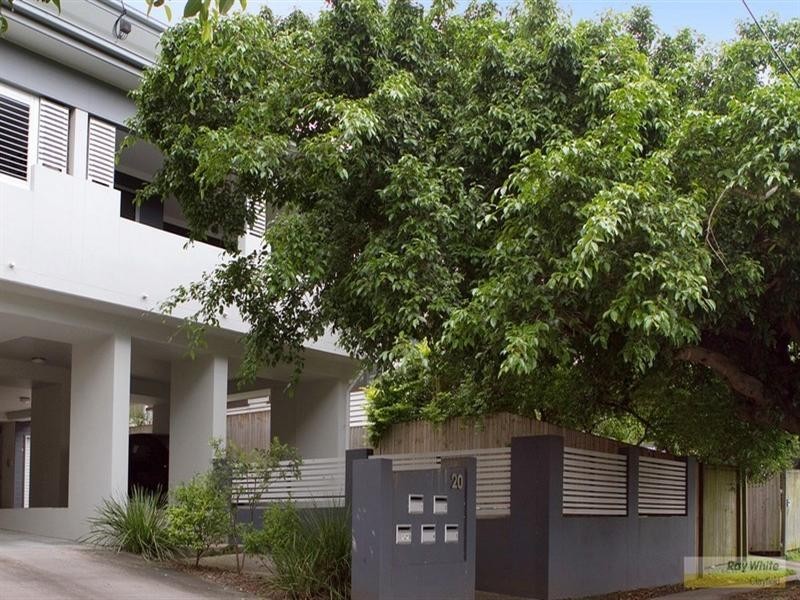 2/20 Oriel Road, Clayfield QLD 4011