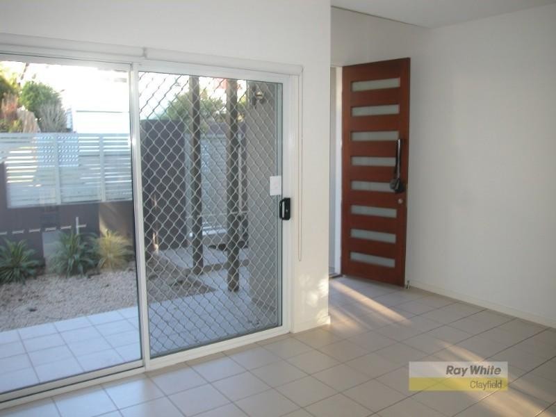 2/24 Hutton Street, Clayfield QLD 4011