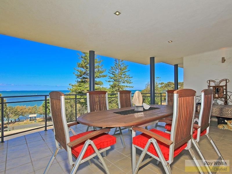 4/14 Gayundah Esplanade, Woody Point QLD 4019