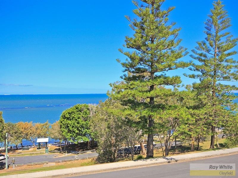 4/14 Gayundah Esplanade, Woody Point QLD 4019