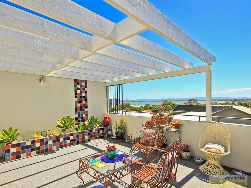 4/14 Gayundah Esplanade, Woody Point QLD 4019