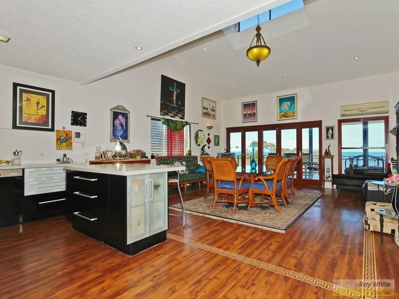 4/14 Gayundah Esplanade, Woody Point QLD 4019