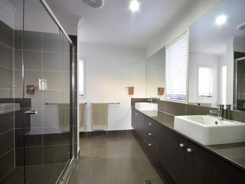 119 Raceview Avenue, Hendra QLD 4011