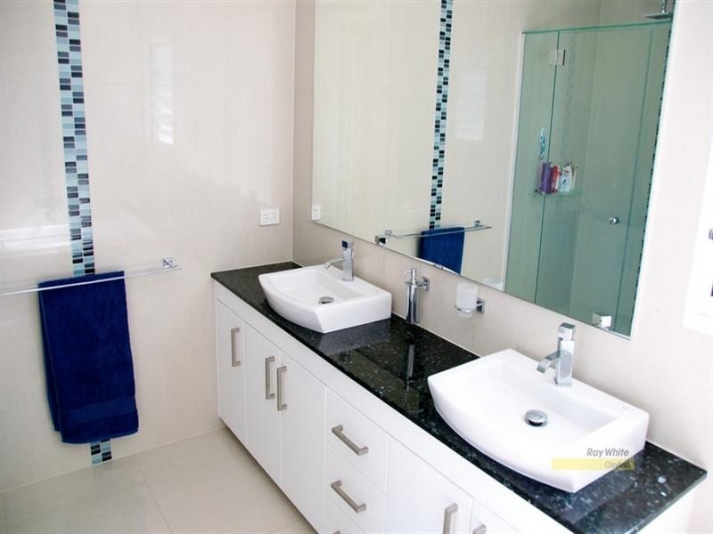 32 Blaikie Street, Hendra QLD 4011