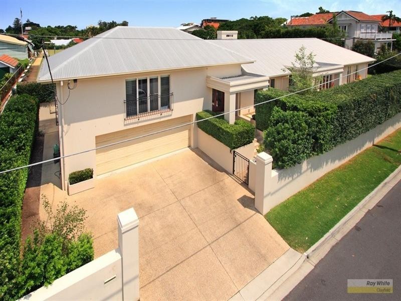 21 Highclere Street, Clayfield QLD 4011