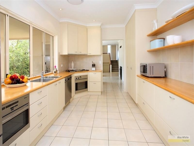 21 Highclere Street, Clayfield QLD 4011