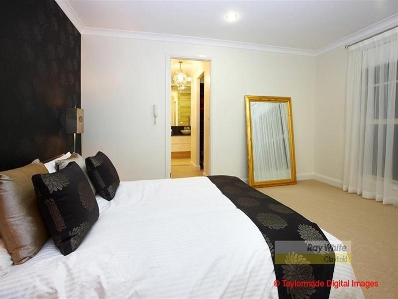 128 Alexandra Road, Clayfield QLD 4011