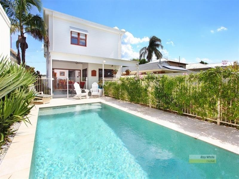 21 Mein Street, Hendra QLD 4011