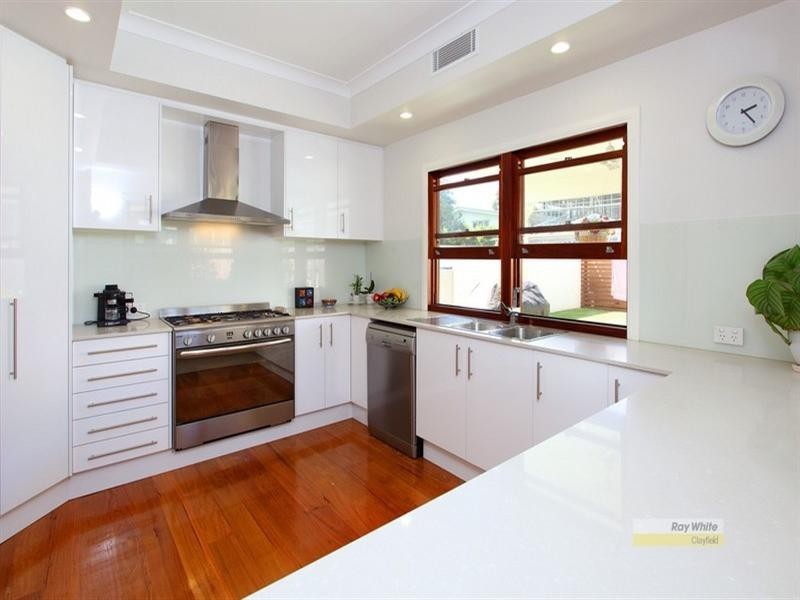 21 Mein Street, Hendra QLD 4011