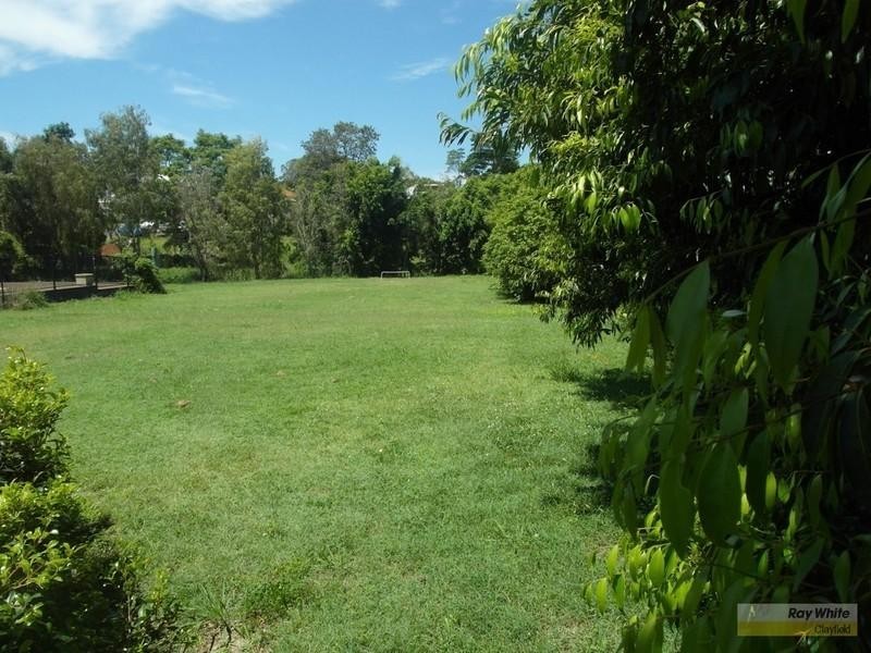 33 Milman Street, Clayfield QLD 4011