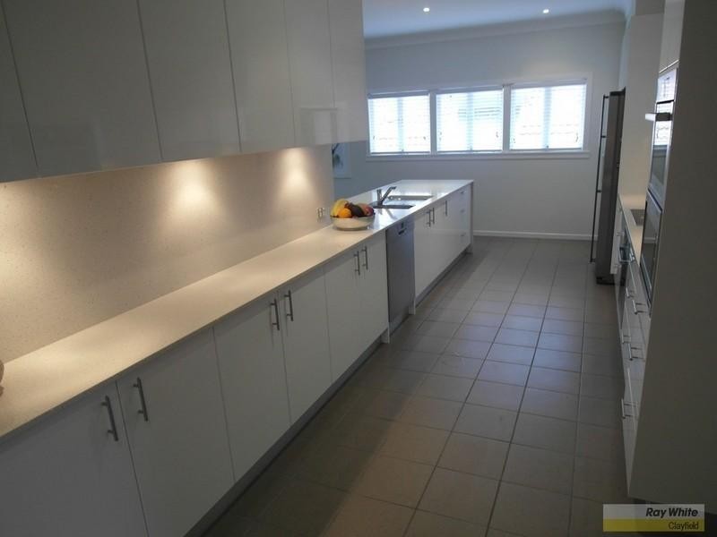 14 Bowley Street, Hendra QLD 4011