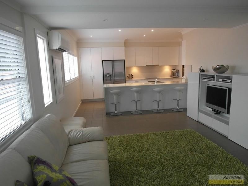 14 Bowley Street, Hendra QLD 4011