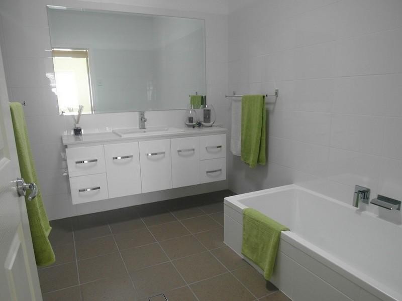 14 Bowley Street, Hendra QLD 4011