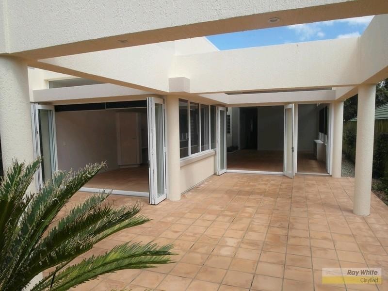 12B Doncaster Street, Hendra QLD 4011