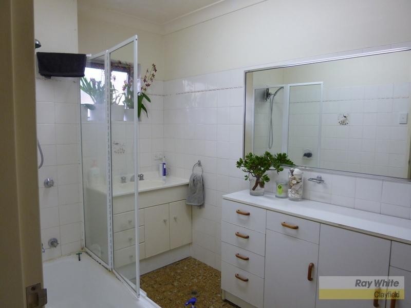 2/33 Montpelier Street, Clayfield QLD 4011