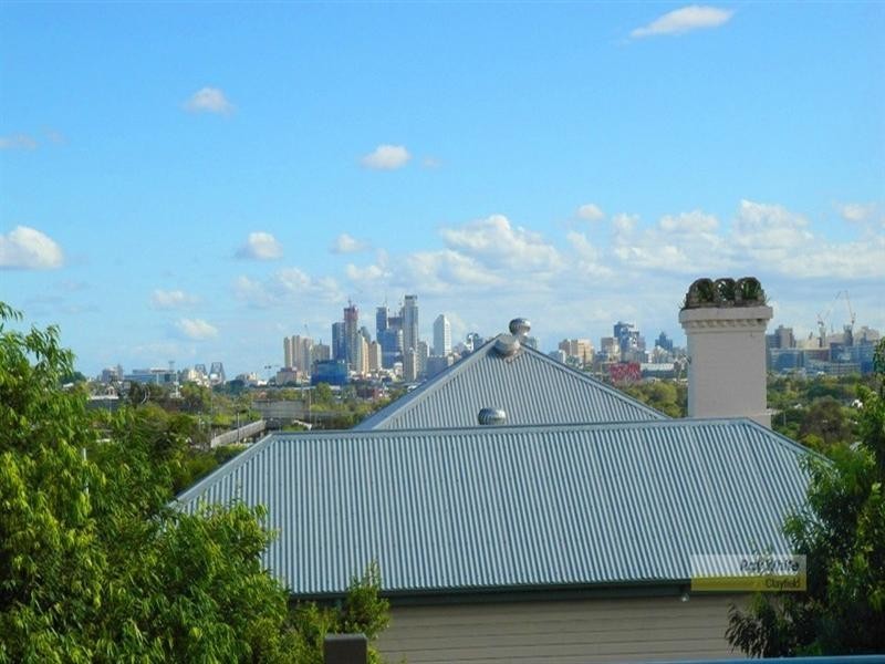 24 Merehaye Street, Wooloowin QLD 4030