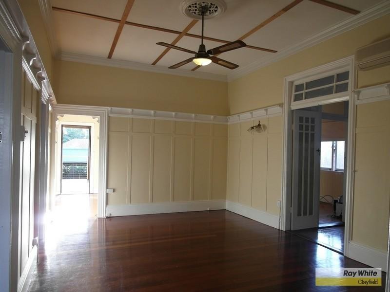 19 Morris Street, Wooloowin QLD 4030