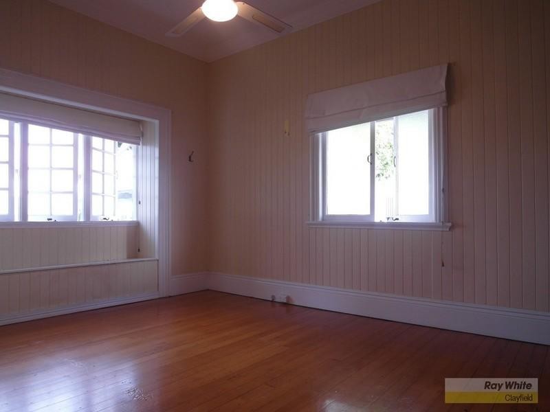 19 Morris Street, Wooloowin QLD 4030