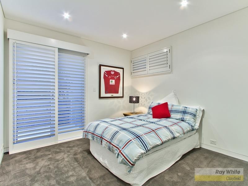 38 Grays Road, Hamilton QLD 4007