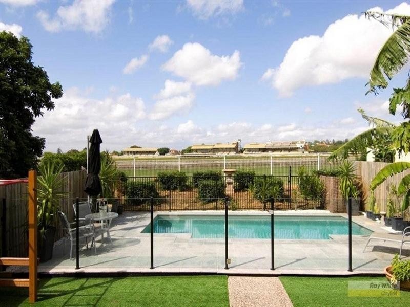 122 Mein Street, Hendra QLD 4011