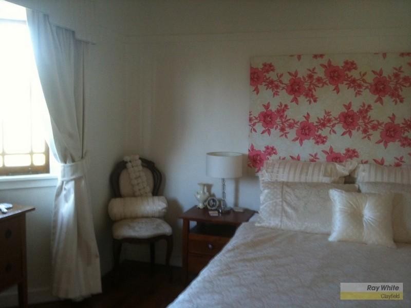 8 Lydia Street, Wooloowin QLD 4030