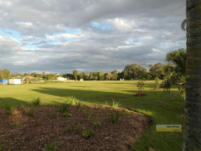 8 Lydia Street, Wooloowin QLD 4030