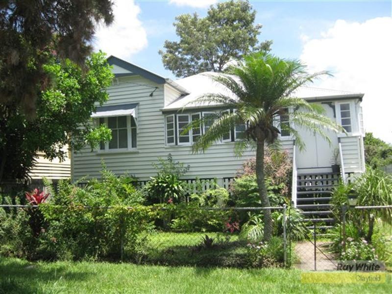 82 Alma Road, Clayfield QLD 4011