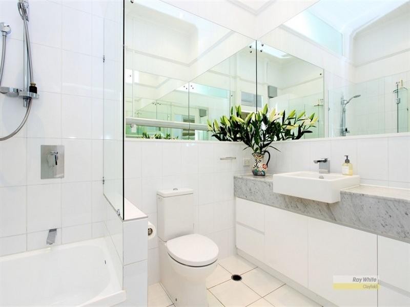 10 Beatrice Terrace, Ascot QLD 4007