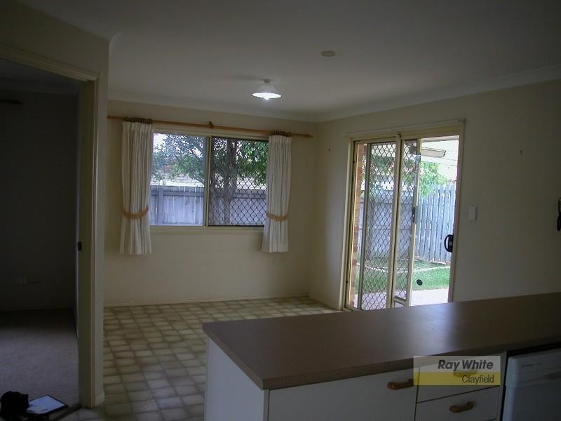 2 Manitoba Place, Wavell Heights QLD 4012