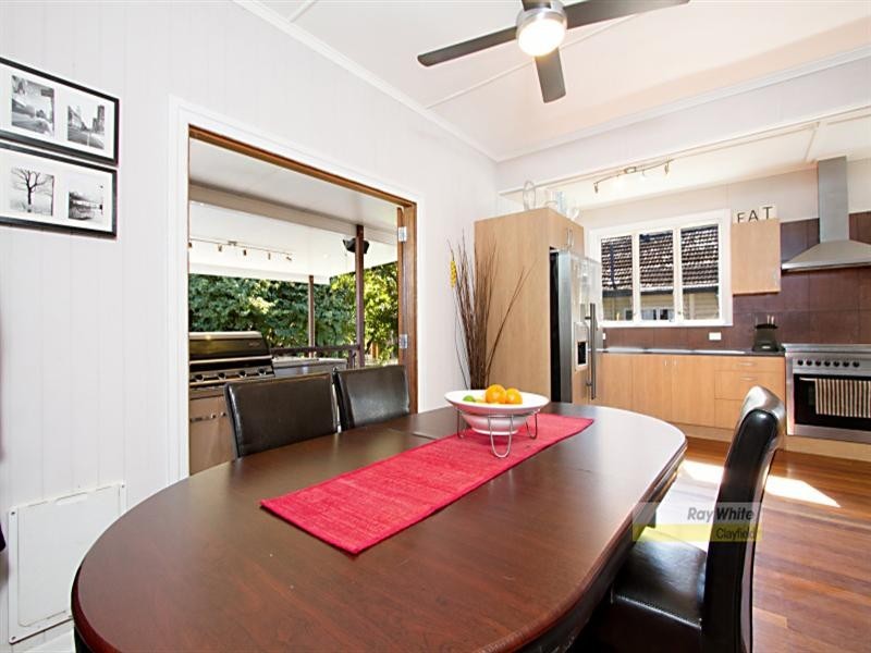 28 Montpelier Street, Clayfield QLD 4011