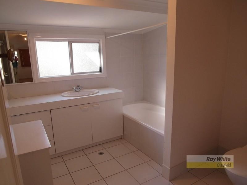 20 Highclere Street, Clayfield QLD 4011