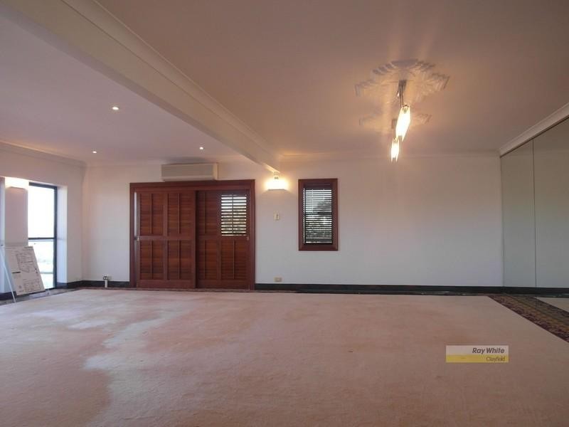 6 Comus Crescent, Ascot QLD 4007