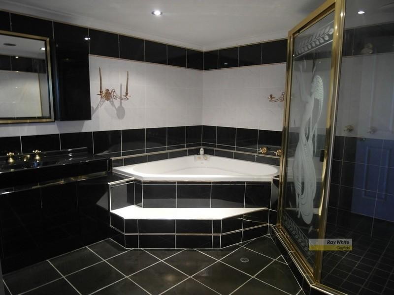 6 Comus Crescent, Ascot QLD 4007